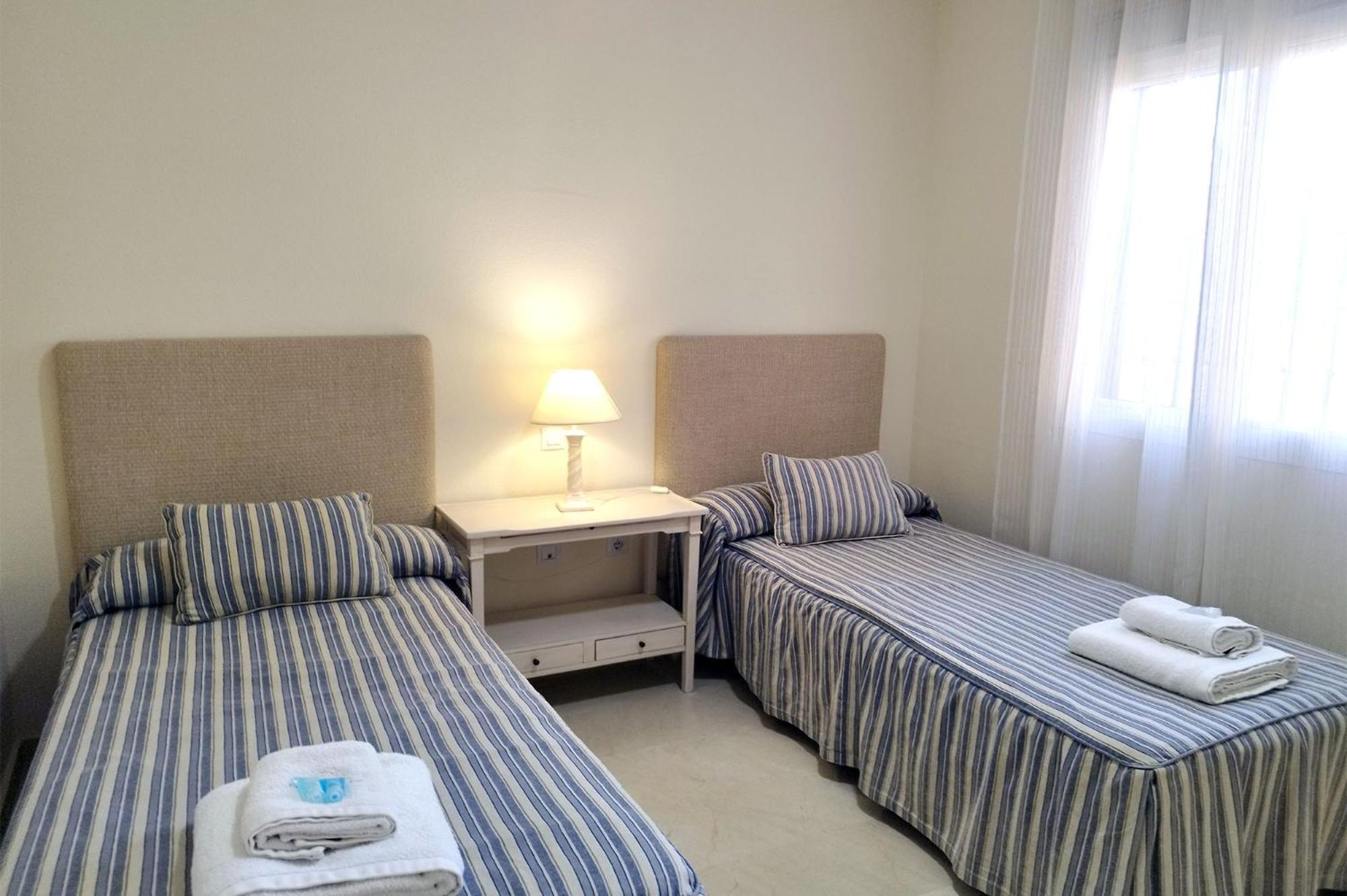 Apartamento Puertosol Estepona Exterior foto